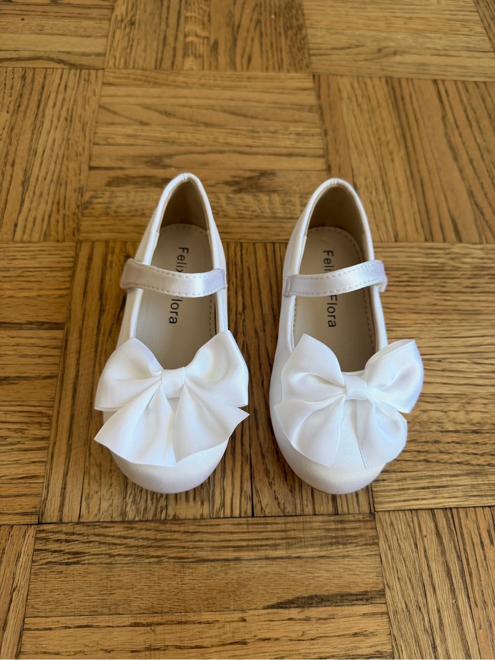 Felix & Flora Mary Jane Dress Shoes Girls NWT